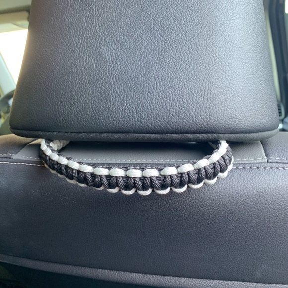 Paracord Grab Handles - Picture 2 of 6